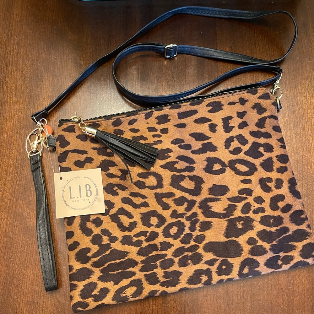 NWT L.I.B New York Wristlet/Shoulder Bag/Crossbody